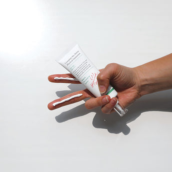 Two Finger Sunscreen Method